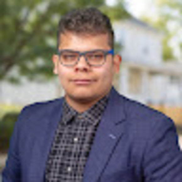 Meet your Posher, Julio - Picture 1 of 1